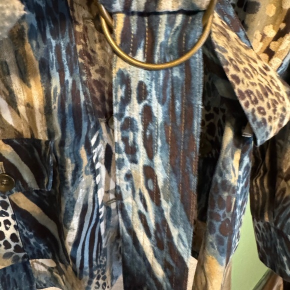 Chico's Size 2 Animal Print Lightweight Jacket with Belt - Picture 7 of 8